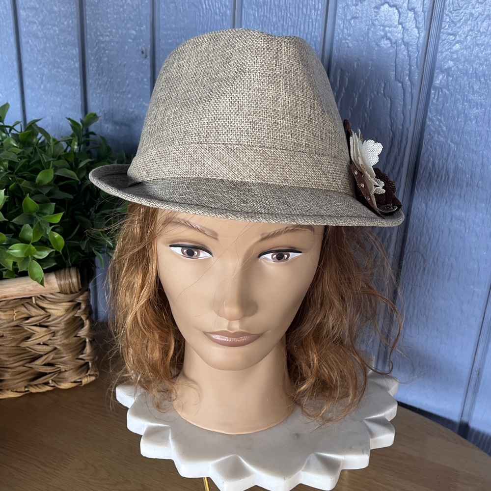 PUGS Stylish Tan Hat with Brown and White Floral Accent - Picture 5 of 11